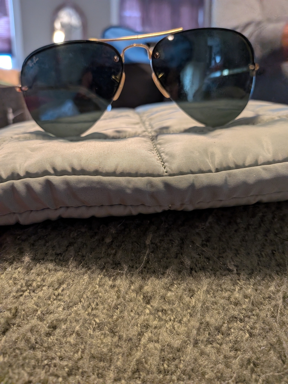 Ray-Ban Women’s Gold Frame Aviator Sunglasses with Black Lenses